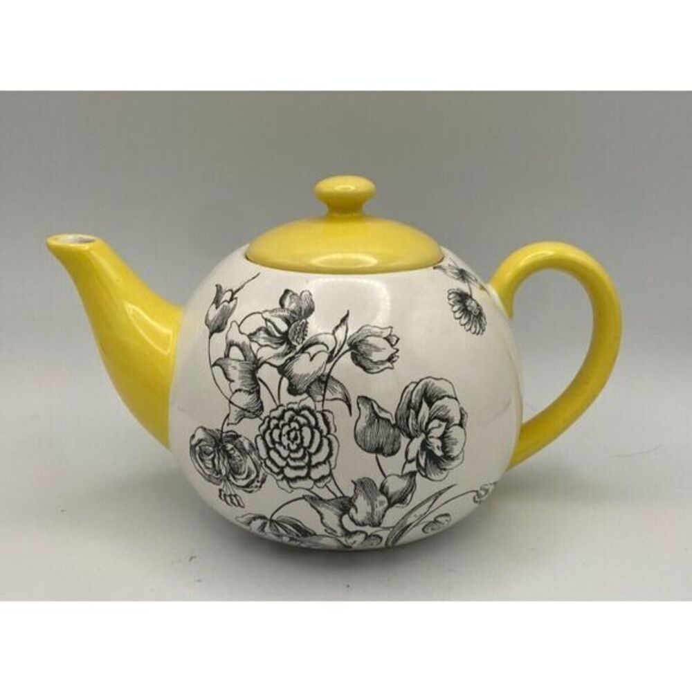 Certified International Teapot Jennifer Brinley‎ Black Flowers w/ Yellow Tea